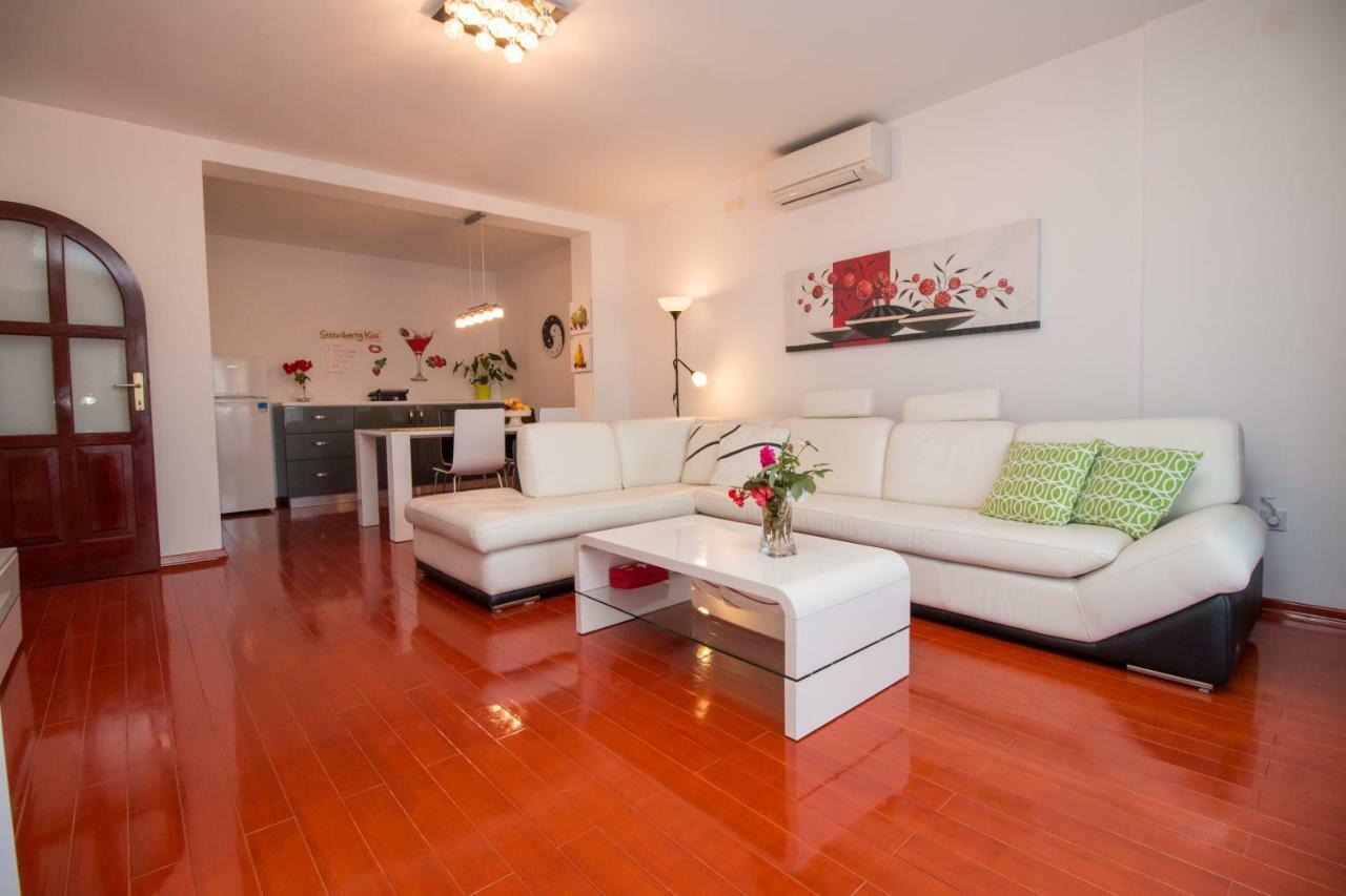 Apartments Mila Rovinj Exterior photo